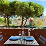 Charming Air-conditioned With Terrace & Parking 600 M From The Apartman