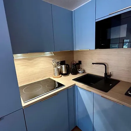 Charming Air-conditioned With Terrace & Parking 600 M From The Le Lavandou