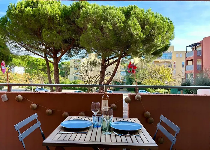 Charming Air-conditioned With Terrace & Parking 600 M From The Apartman